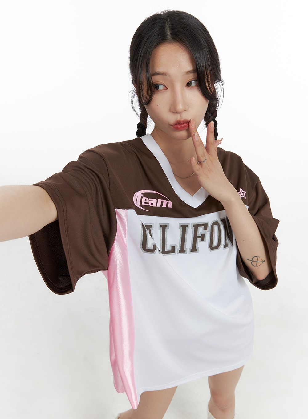 oversized-graphic-tee-cm427 / Brown