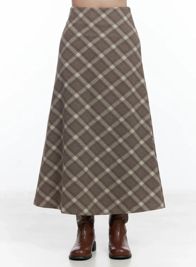 plaid-long-skirt-ij529 / Brown