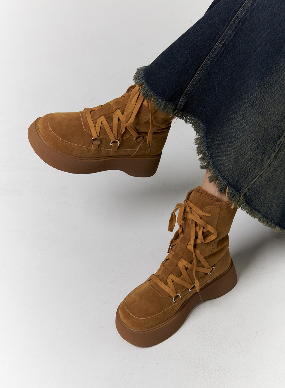 lace-up-suede-platform-boots-cd318 / Brown