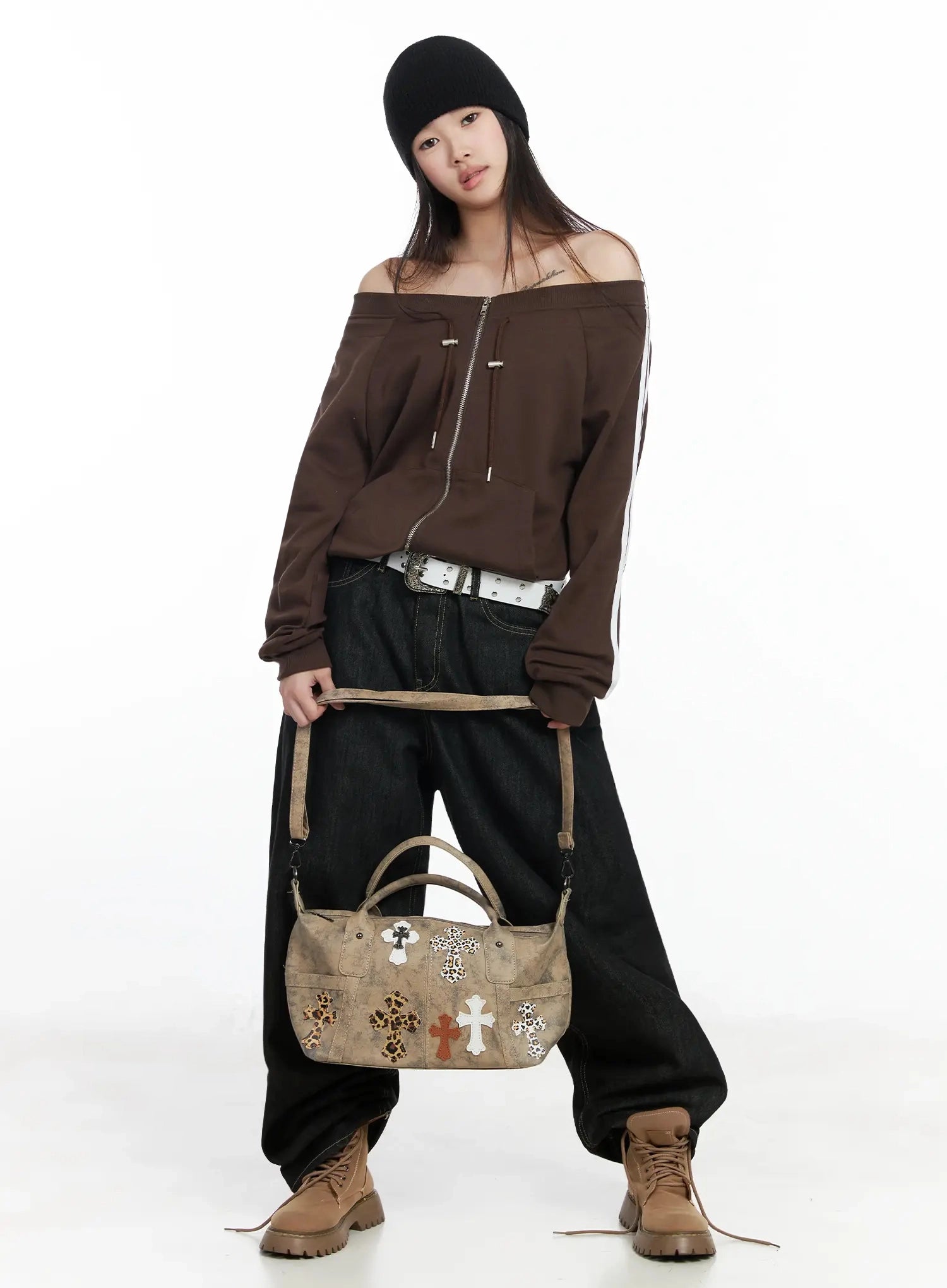 off-shoulder-track-zip-up-sweatshirt-im506 / Brown