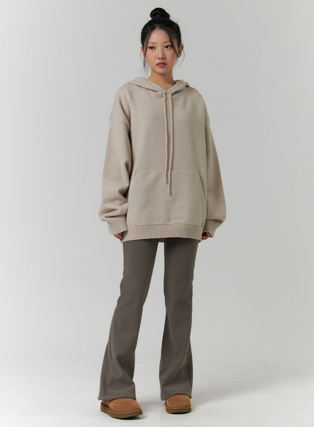 slim-fit-boot-cut-pants-cd319 / Dark beige