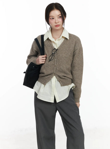 cropped-v-neck-cardigan-if525 / Dark beige