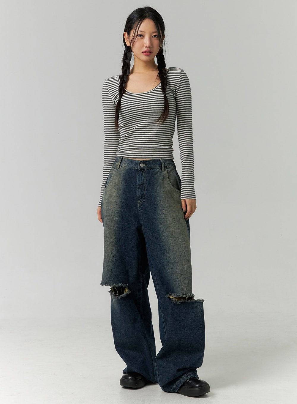 Washed Distressed Curved Wide Leg Slim Structured Jeans