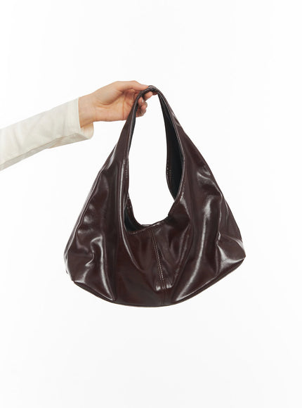 elegant-faux-leather-shoulder-bag-im514 / Dark brown