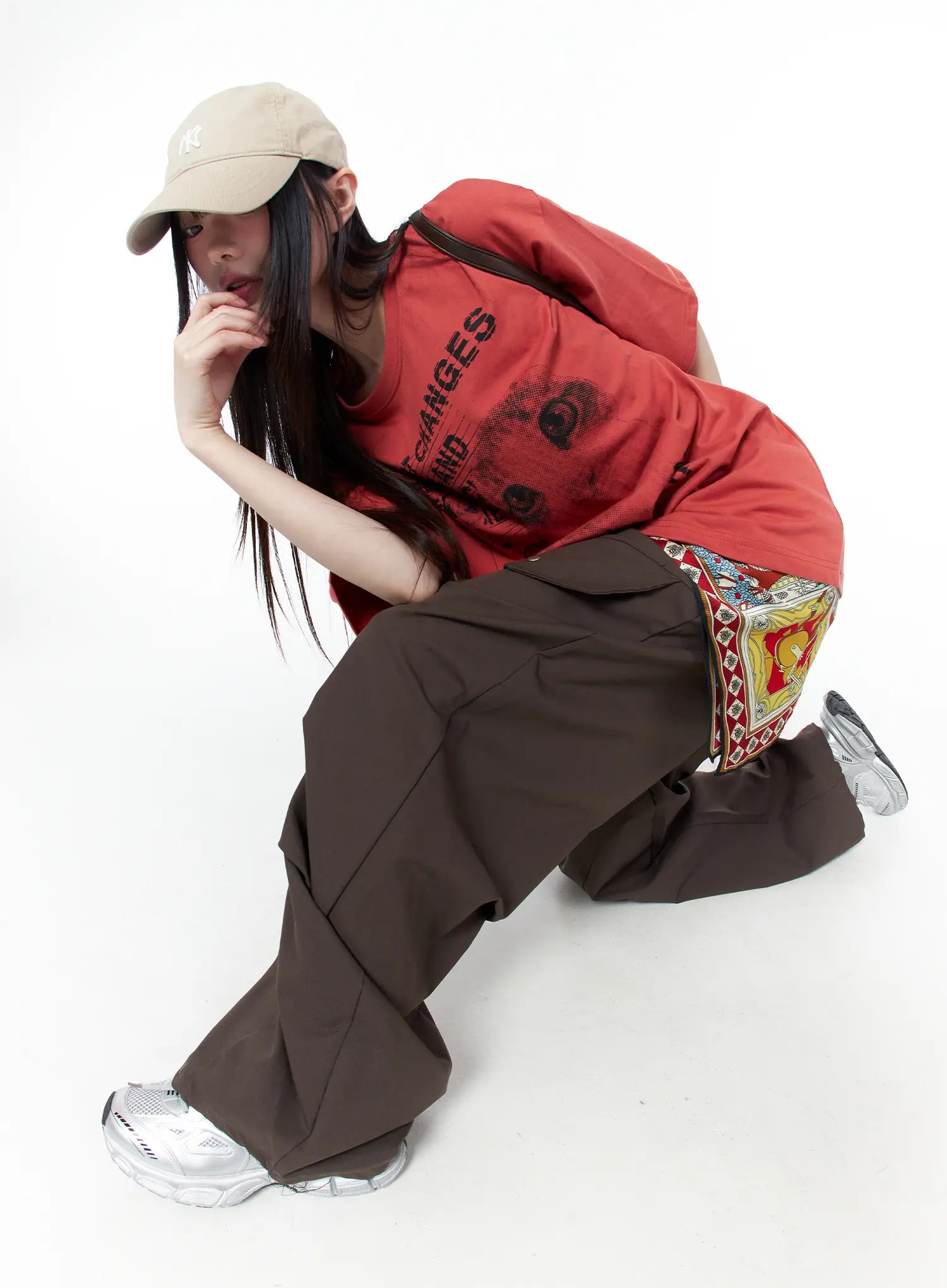 wide-leg-pintuck-cargo-pants-cu519 / Dark brown