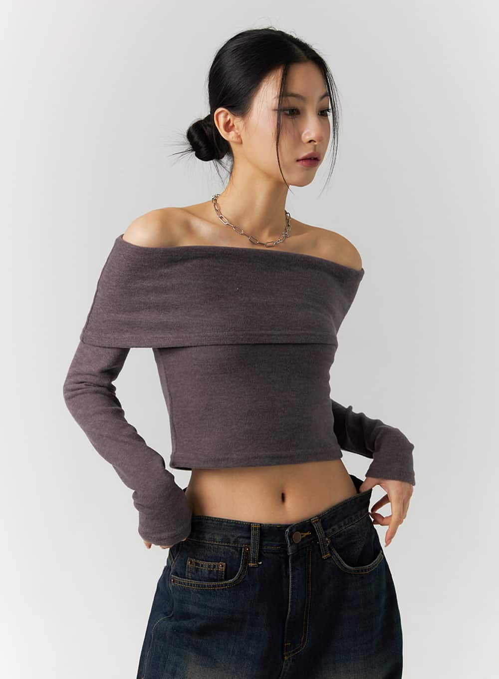 solid-off-shoulder-crop-top-id305 / Dark brown