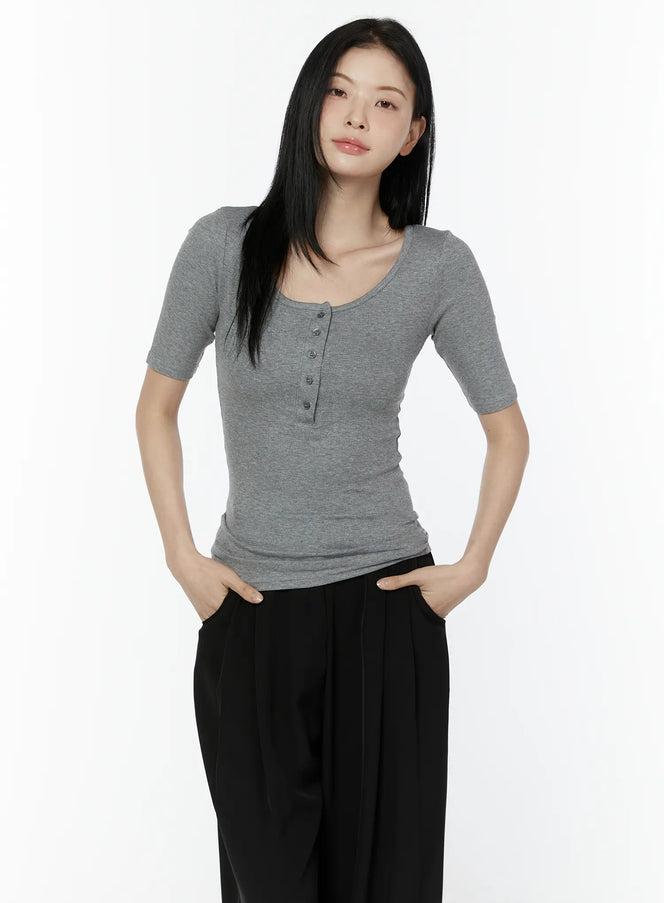 henley-neck-3-4-sleeve-top-iu503 / Dark gray
