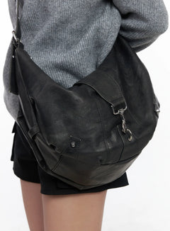 faux-leather-hook-crossbody-bag-cf503 / Dark gray