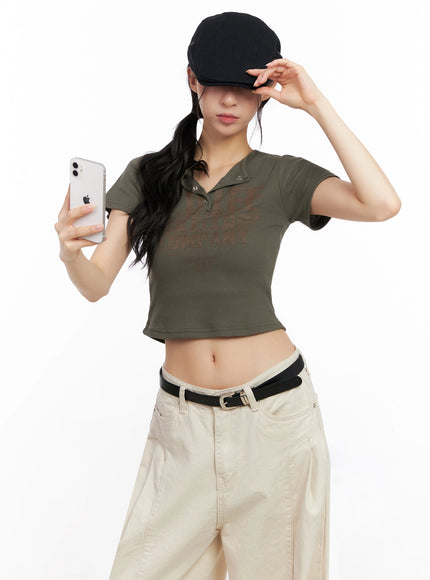graphic-snap-collar-crop-tee-ig508 / Dark green
