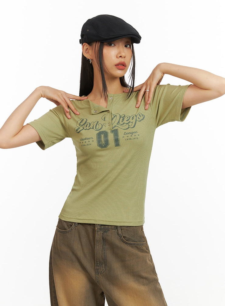 graphic-buttoned-top-iy422 / Dark green