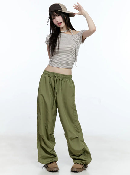 wide-leg-nylon-pintuck-pants-cg507 / Dark green