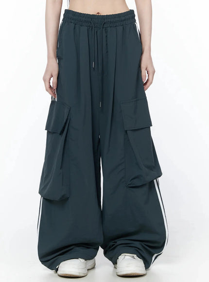 nylon-cargo-track-pants-iu512 / Dark green
