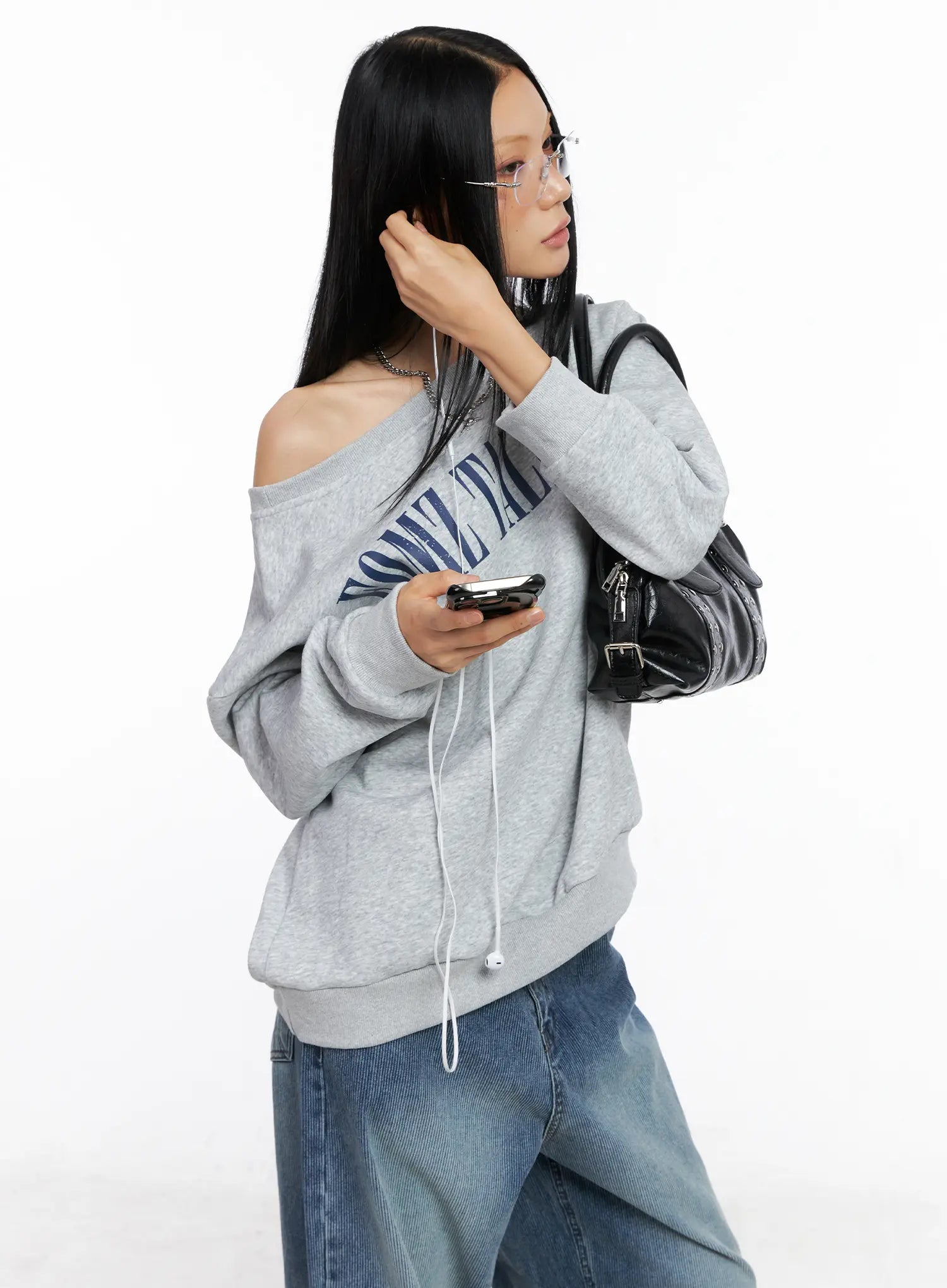 one-shoulder-graphic-lettering-sweatshirt-cs509 / Gray