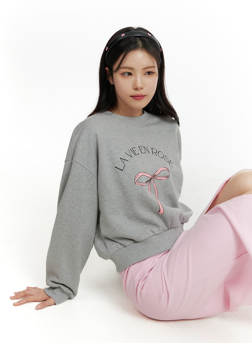 Ribbon Graphic Sweatshirt OF414 - Korean Women's Fashion | LEWKIN