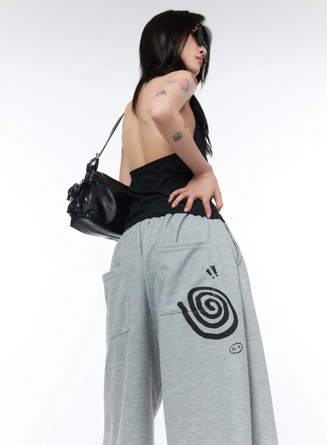 graphic-print-sweat-shorts-ca524 / Gray