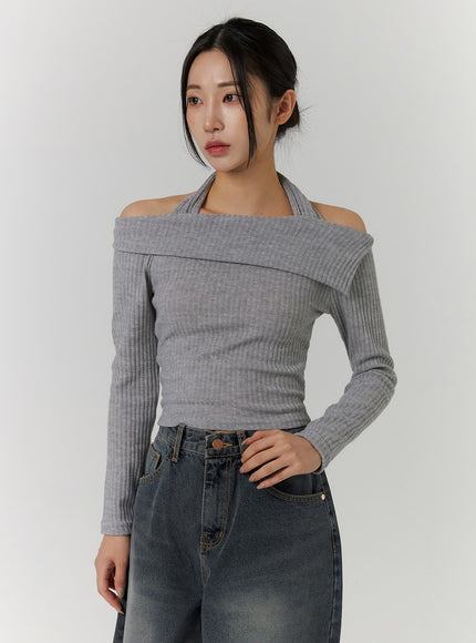 off-shoulder-halter-neck-crop-sweater-cd312 / Gray