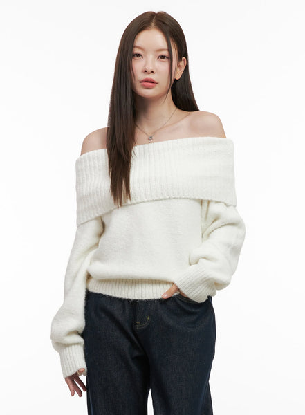 Chic Off-Shoulder Sweater OD412 - Casual style | LEWKIN