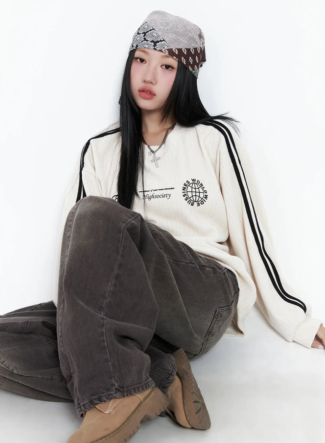 velvet-oversized-track-sweatshirt-cn528 / Light beige