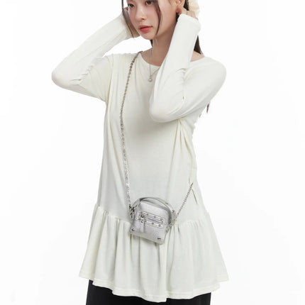ruffle-hem-loose-long-sleeve-top-cj506 / Light beige
