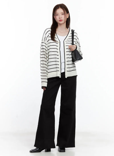 oversized-striped-cardigan / Light beige