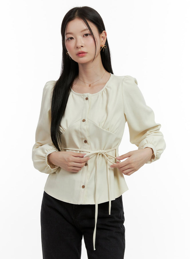 puff-sleeve-buttoned-blouse-on408 / Light beige