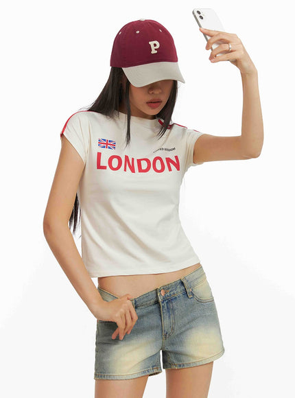 sporty-crop-t-shirt-iy422 / Light beige