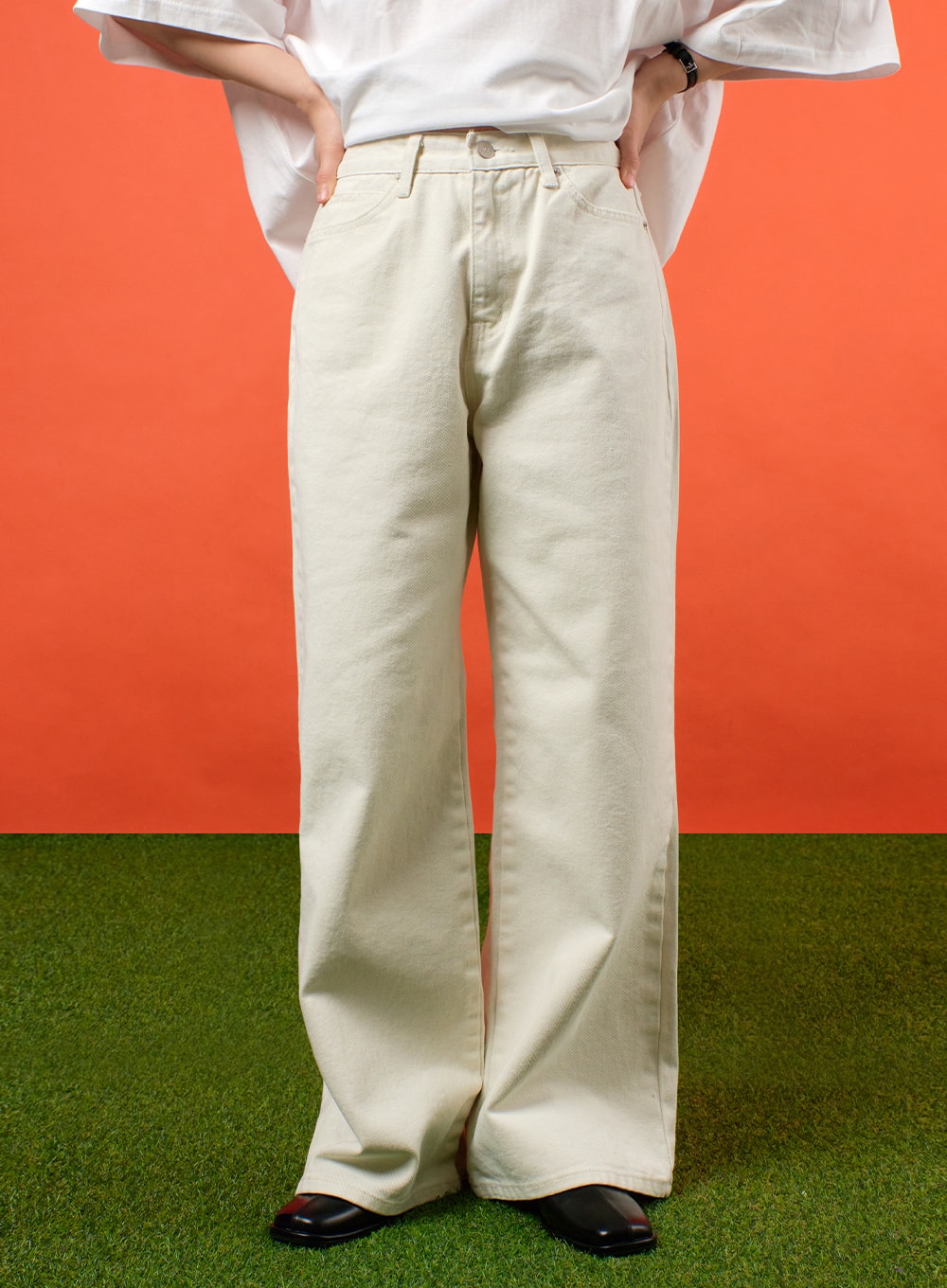 mid-waist-pocket-wide-leg-pants-of406 / Light beige