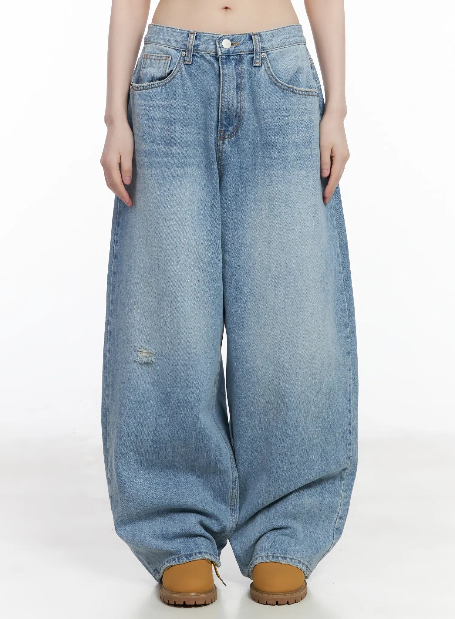 nini-washed-wide-leg-jeans-cm525 / Light blue