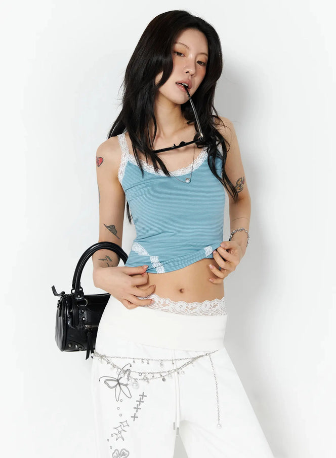 lace-trim-striped-cami-top-iu508 / Light blue