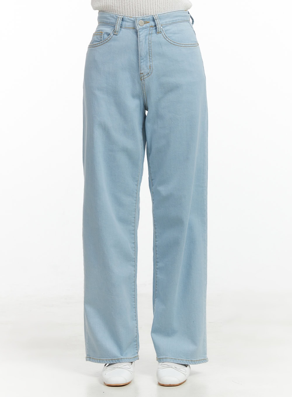 LEWKIN Washed Low Rise Loose Straight Jeans OL416 in light blue, front crop shot on model, size L, cotton washed denim with 5-pocket silhouette and straight wide leg, styled with white ballet flats.