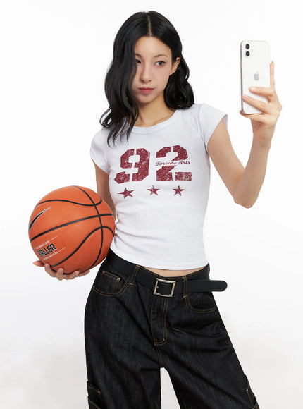 retro-92-graphic-top-ig508 / Light gray