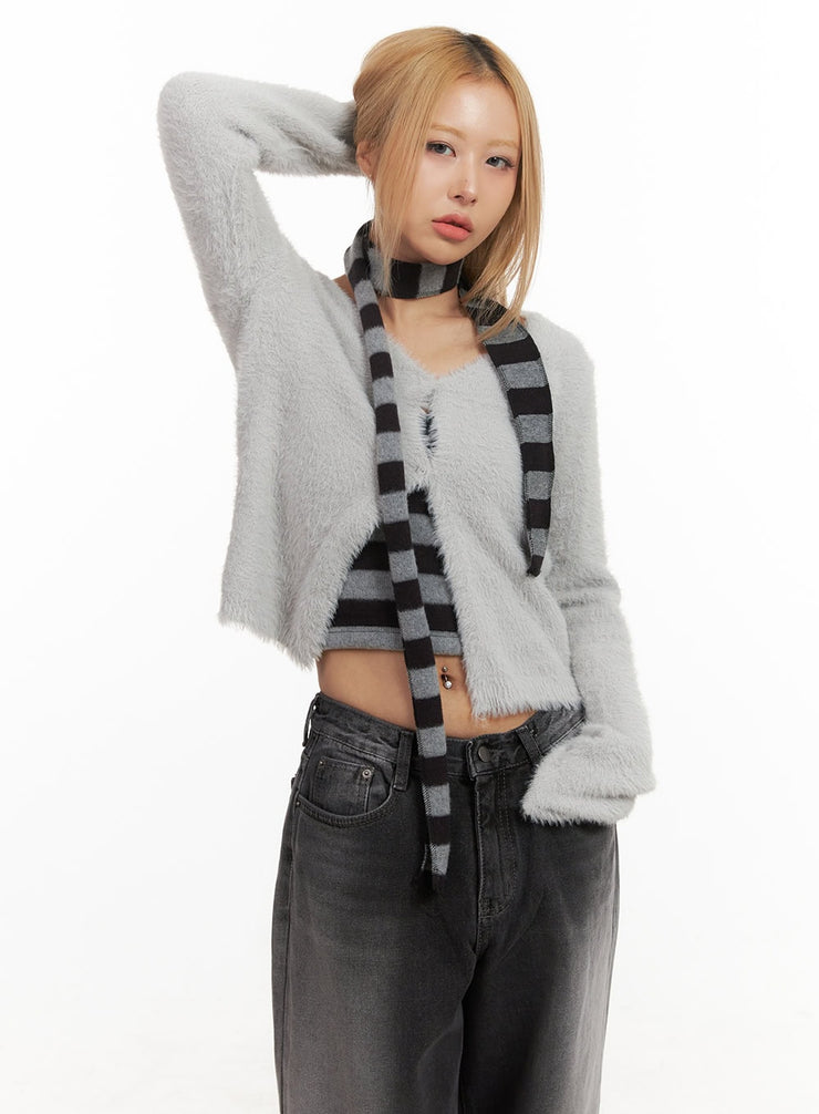 buttoned-soft-knit-crop-cardigan-cj507 / Light gray