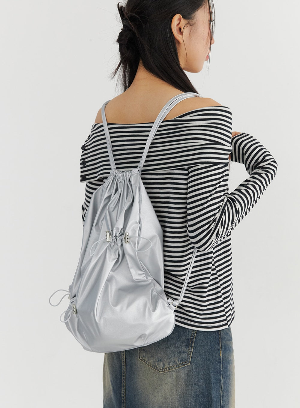 Metallic Drawstring Backpack CO324 Korean Women's Fashion LEWKIN
