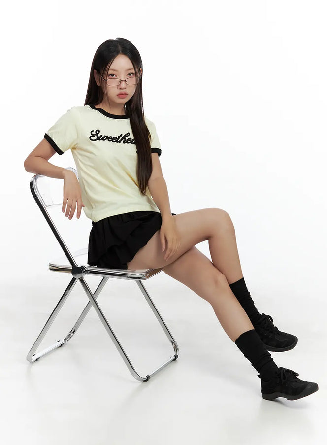 contrast-text-cropped-tee-cl508 / Light yellow