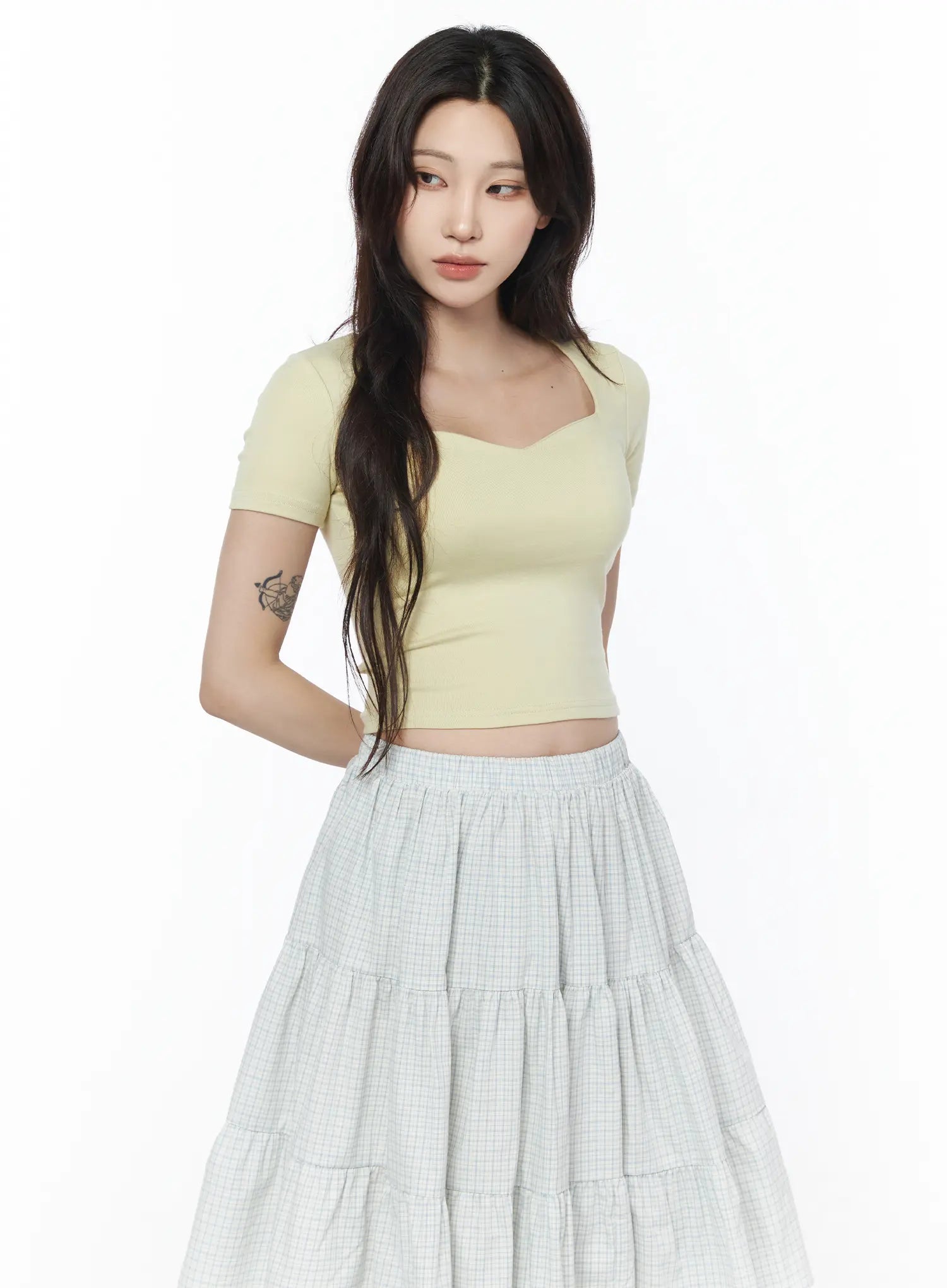 heart-neck-cropped-tee-cu510 / Light yellow
