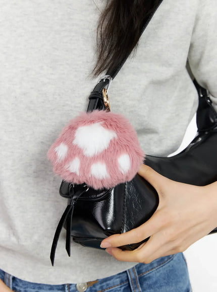 fluffy-bag-charm-cm519 / Pink