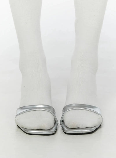 chic-metallic-mule-sandals-iu518 / Silver