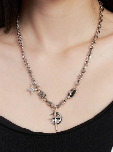 lunar-charm-chain-necklace-cg526 / Silver