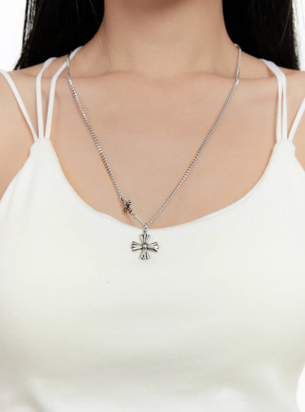 elegant-pendant-necklace-cn506 / Silver