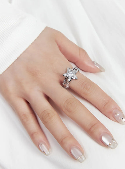bold-star-adjustable-ring-cf525 / Silver