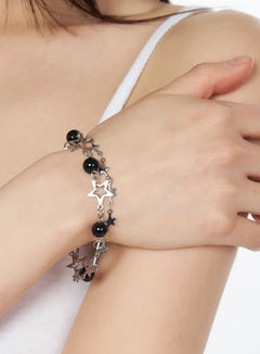 star-charm-bracelet-with-black-beads-iy520 / Silver