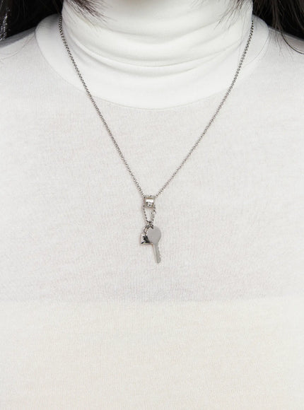 minimalist-symbol-charm-necklace-cd530 / Silver