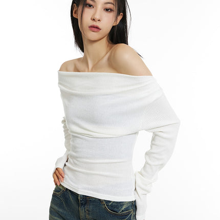wide-neck-off-shoulder-tee-in308 / White