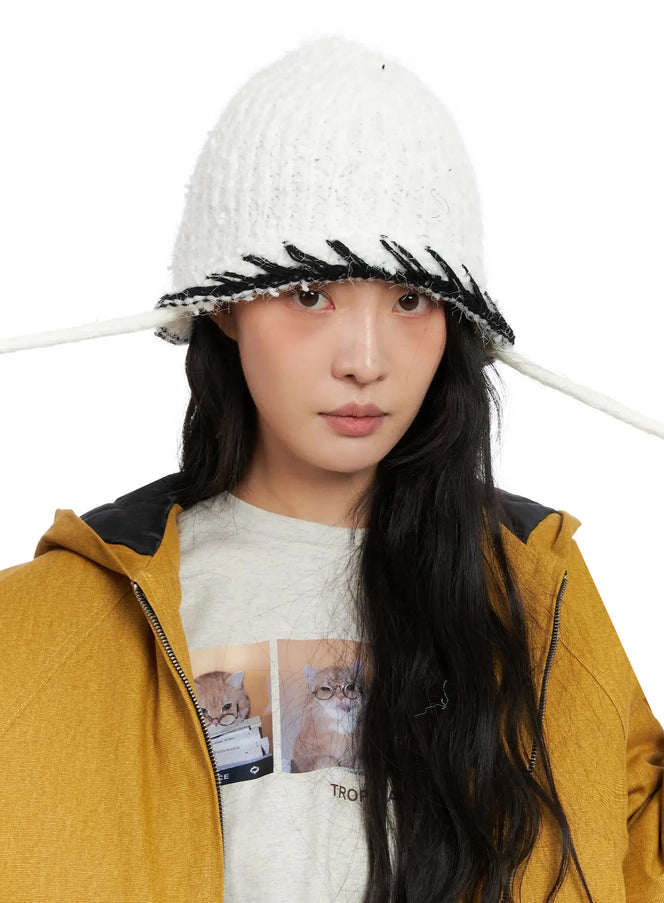 ribbed-stitch-beanie-in528 / White