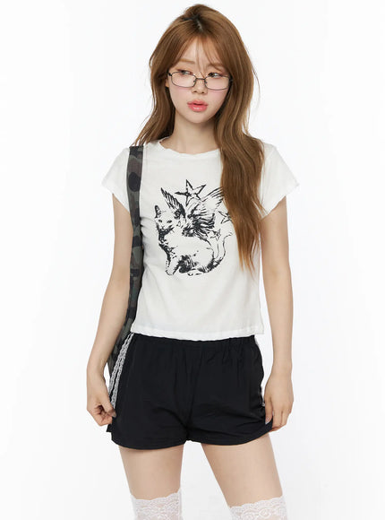 cute-graphic-crop-tee-cu511 / White