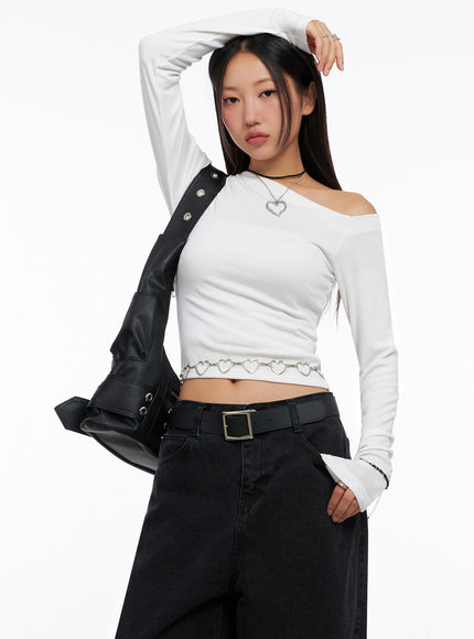 off-shoulder-long-sleeve-tee-ig528 / White