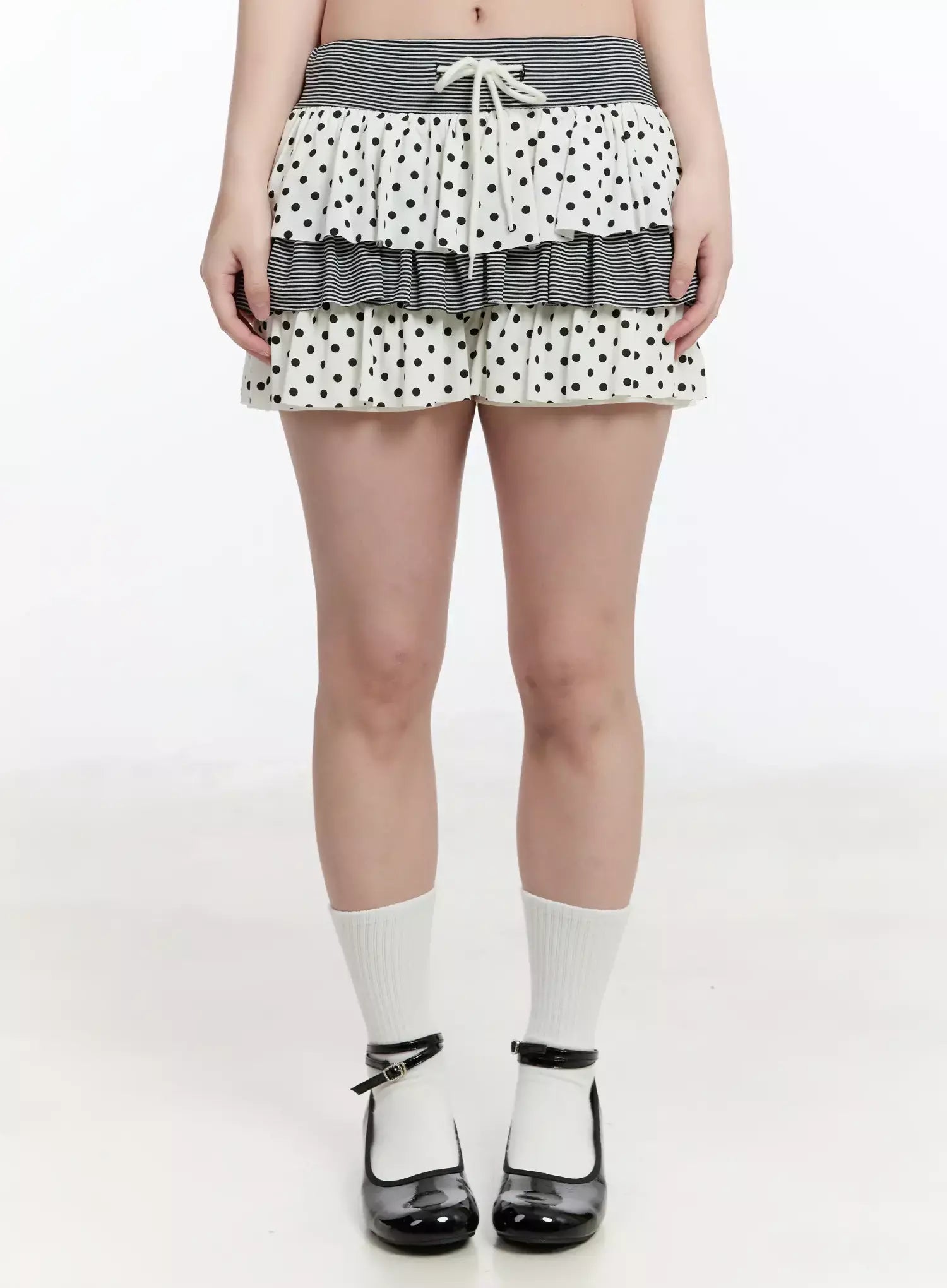 layered-frill-polka-dot-skort-im519 / White