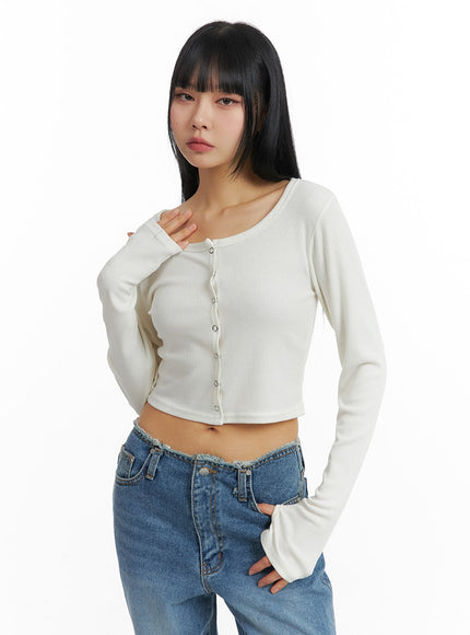 round-neck-buttoned-long-sleeve-top-im414 / White