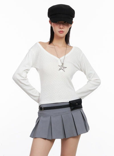 v-neck-eyelet-long-sleeve-top-is515 / White