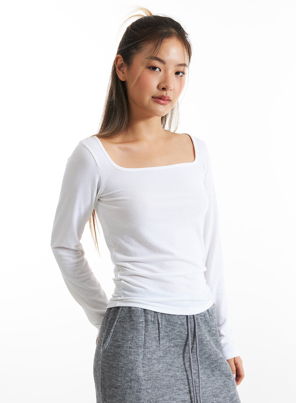 basic-square-neck-t-shirt-co313 / White